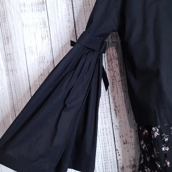 Free People So Obviously Yours poplin bell sleeve blouse bow details & buttons - Picture 6 of 15